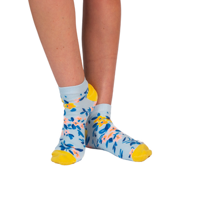 Flourishing Floral Ankle Socks